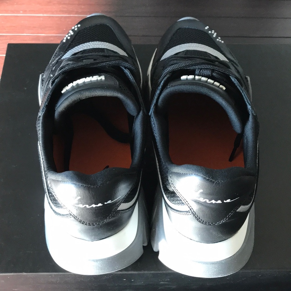 Versace sneakers - Picture 2 of 6
